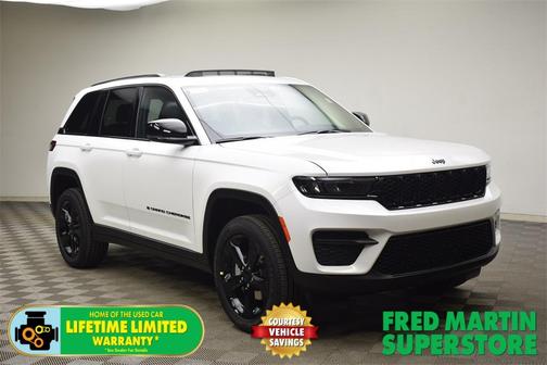 2025 Jeep Grand Cherokee Laredo
