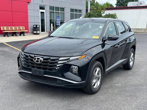 2022 Hyundai TUCSON SE