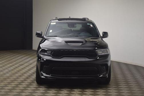 DB Black Crystal Clearcoat 2026 Dodge Durango GT Plus HEMI V8