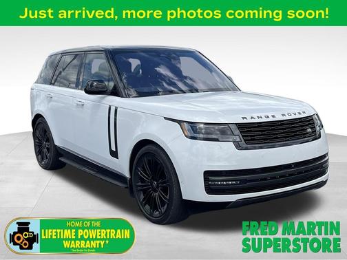 Ostuni Pearl White 2023 Land Rover Range Rover P530 SE