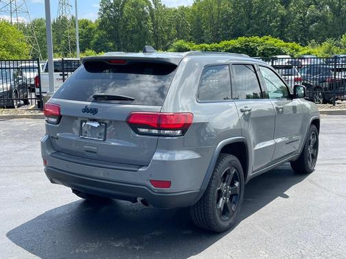 2019 Jeep Grand Cherokee Laredo