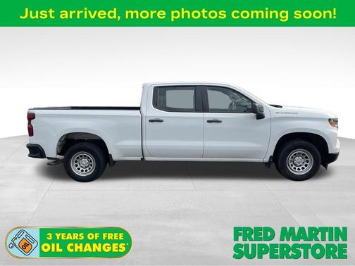 Summit White 2022 Chevrolet Silverado 1500 WT