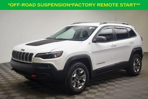Bright White Clearcoat 2019 Jeep Cherokee Trailhawk
