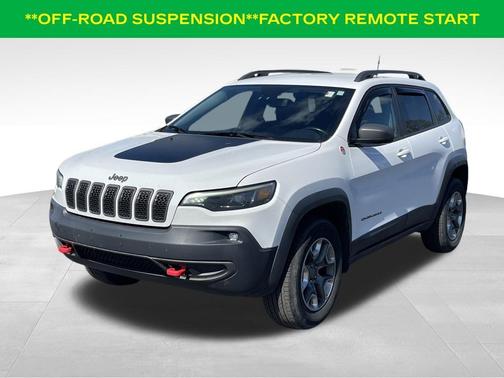 Bright White Clearcoat 2019 Jeep Cherokee Trailhawk