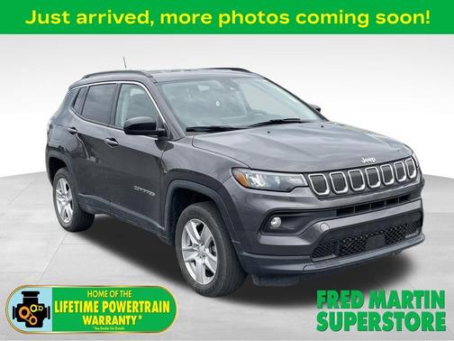Granite Crystal Clearcoat Metallic 2022 Jeep Compass Latitude