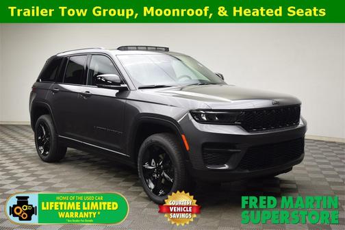 2025 Jeep Grand Cherokee Laredo