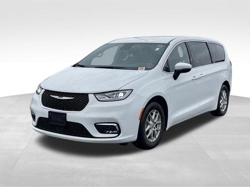 2023 Chrysler Pacifica Touring