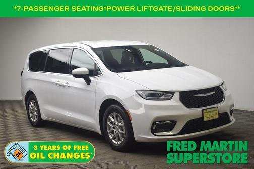 Bright White Clearcoat 2023 Chrysler Pacifica Touring