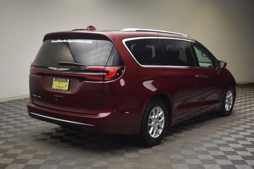 2021 Chrysler Pacifica Touring-L
