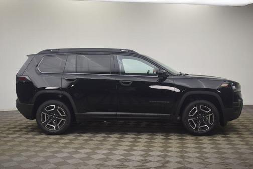 Diamond Black 2026 Jeep Cherokee LAREDO/LIMITED