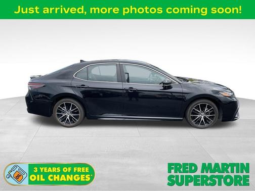 2024 Toyota Camry SE