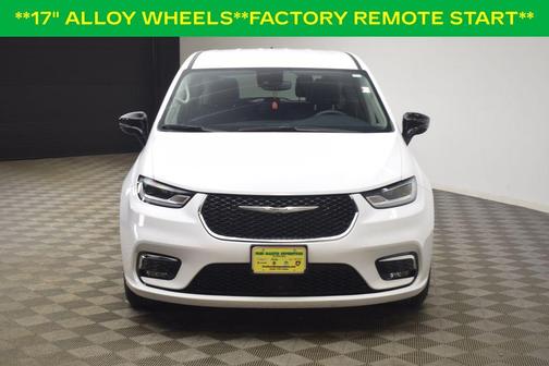 2024 Chrysler Pacifica Touring-L