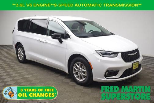 2024 Chrysler Pacifica Touring-L