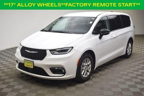 2024 Chrysler Pacifica Touring-L