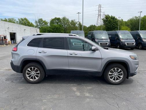 Billet Silver Metallic Clearcoat 2019 Jeep Cherokee Latitude Plus