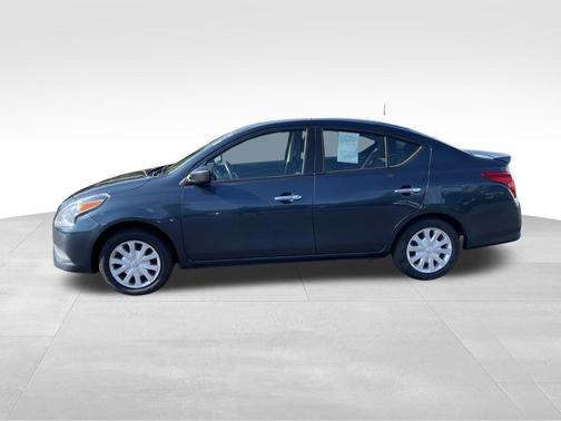 2016 Nissan Versa 1.6 SV