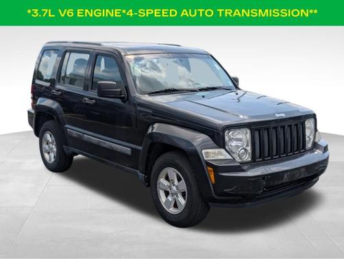 Brilliant Black Crystal Pearlcoat 2011 Jeep Liberty Sport