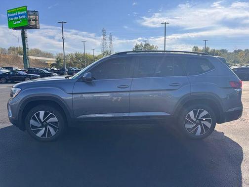 2024 Volkswagen Atlas 2.0T SE