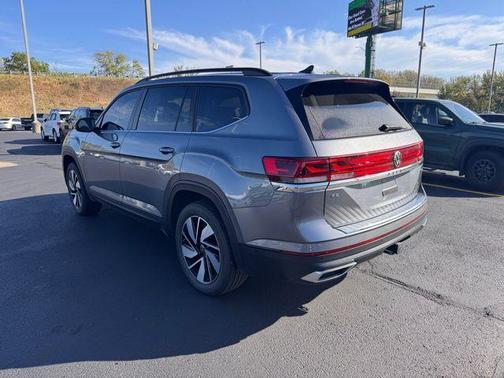 2024 Volkswagen Atlas 2.0T SE