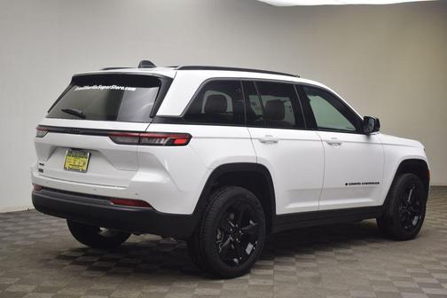 Bright White Clearcoat 2026 Jeep Grand Cherokee Limited
