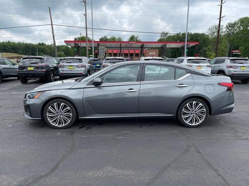 2023 Nissan Altima 2.5 SL