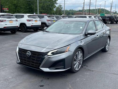 2023 Nissan Altima 2.5 SL