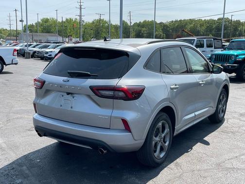 2024 Ford Escape ST-Line