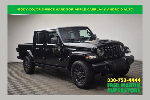 Black Clearcoat 2026 Jeep Gladiator Sport