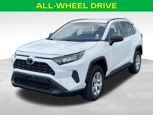 Super White 2020 Toyota RAV4 LE