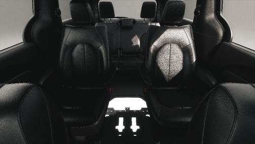 PXJ 2027 Chrysler Pacifica SELECT