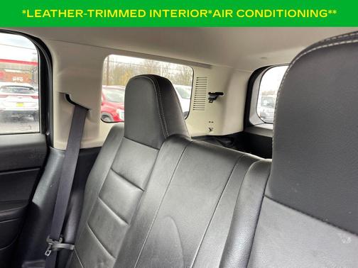 Granite Crystal Clearcoat Metallic 2017 Jeep Patriot High Altitude