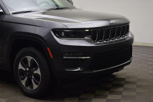 2025 Jeep Grand Cherokee 4xe Base