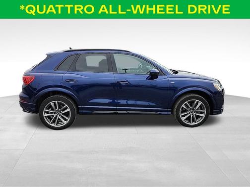 2022 Audi Q3 45 S line Premium