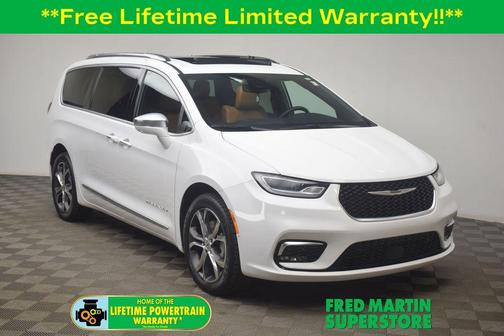 Bright White Clearcoat 2021 Chrysler Pacifica Pinnacle