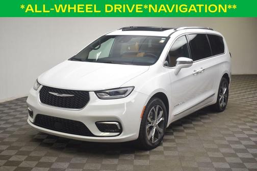 Bright White Clearcoat 2021 Chrysler Pacifica Pinnacle