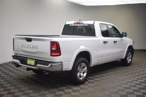 Bright White Clearcoat 2026 RAM 1500 Big Horn/Lone Star