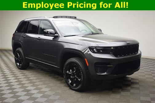 2025 Jeep Grand Cherokee Laredo