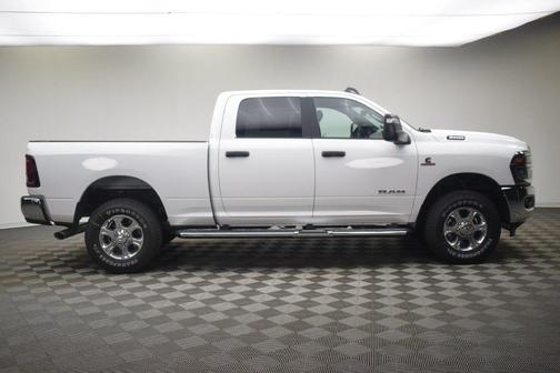 Bright White Clearcoat 2027 RAM 3500 Big Horn