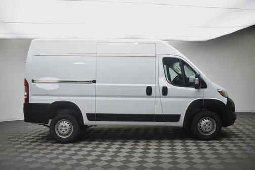 Bright White Clearcoat 2027 RAM ProMaster 1500 Base