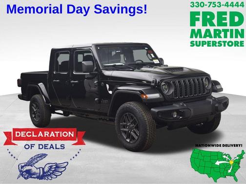 Black Clearcoat 2026 Jeep Gladiator Sport