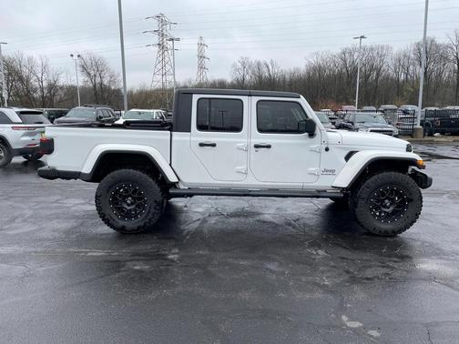2020 Jeep Gladiator Overland