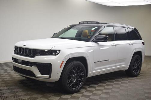 Bright White Clearcoat 2026 Jeep Grand Cherokee Summit
