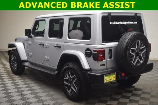 2024 Jeep Wrangler Sahara