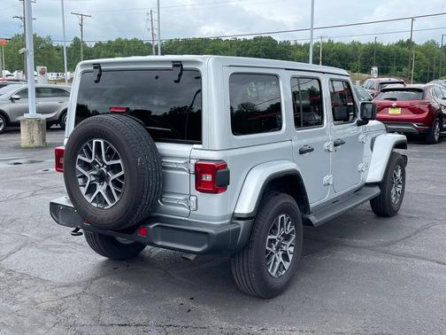 2024 Jeep Wrangler Sahara