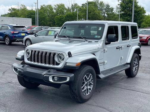 2024 Jeep Wrangler Sahara