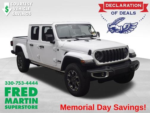 Bright White Clearcoat 2026 Jeep Gladiator Sport