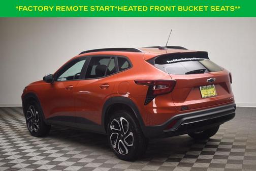 Cayenne Orange Metallic 2024 Chevrolet Trax 2RS
