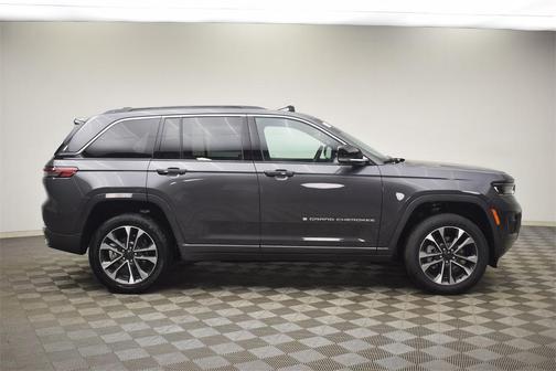 2025 Jeep Grand Cherokee Overland