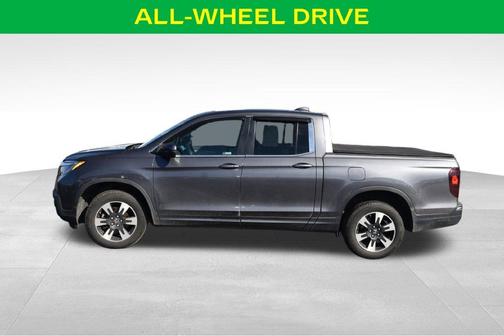 Crystal Black Pearl 2020 Honda Ridgeline RTL