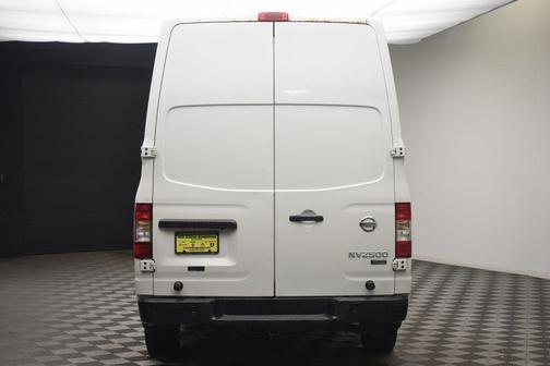 2018 Nissan NV Cargo NV2500 HD SV V6/SV V8